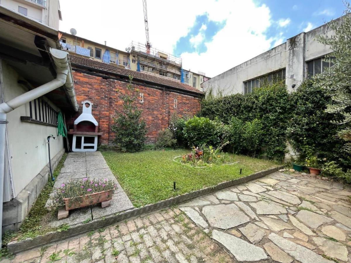 Villa Mimosa House *